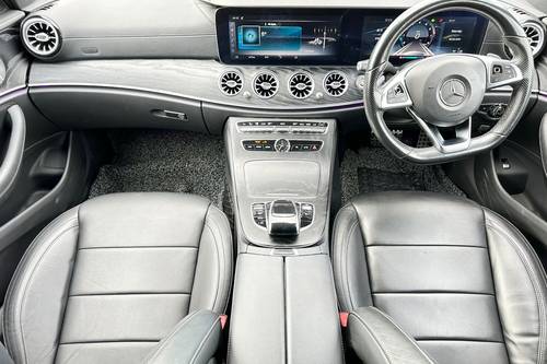 2017 Mercedes Benz E-Class Saloon 250 2.0 AMG Terpakai